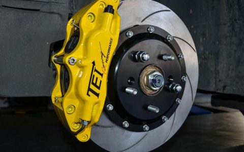 刹车异响尖叫是什么原因导致的