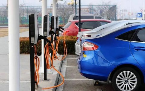 新能源汽车怎么充电