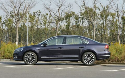 帕萨特R36用的是什么发动机