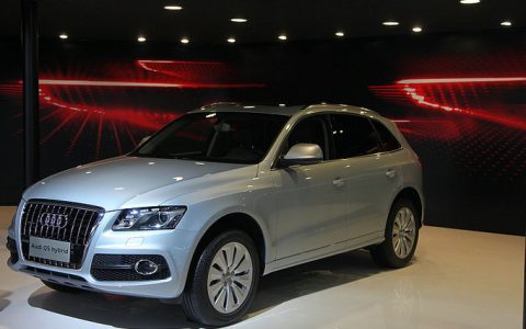 奥迪q5混动版价格多少钱一台