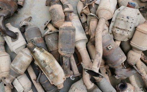 三元催化器回收多少钱一个