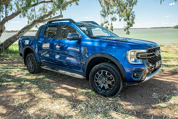 福特CEO法利试驾中国皮卡：很有竞争力 但载重、拖拽能力不行