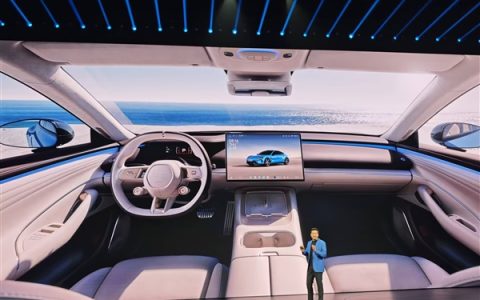 新一代小米SU7全系标配18项调节座椅：以往只在百万豪车上才有