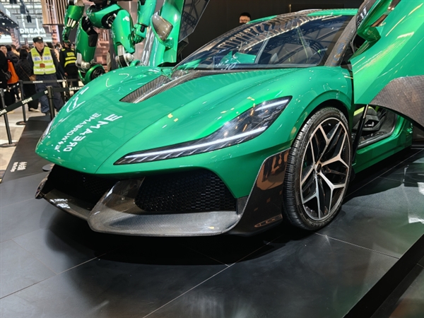 追觅首款SUV概念车首秀：超跑风格外观 辨识度拉满