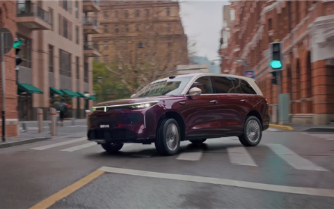 魏建军亲自代言 长城旗舰SUV魏牌V9X内饰首曝：还是熟悉的味道