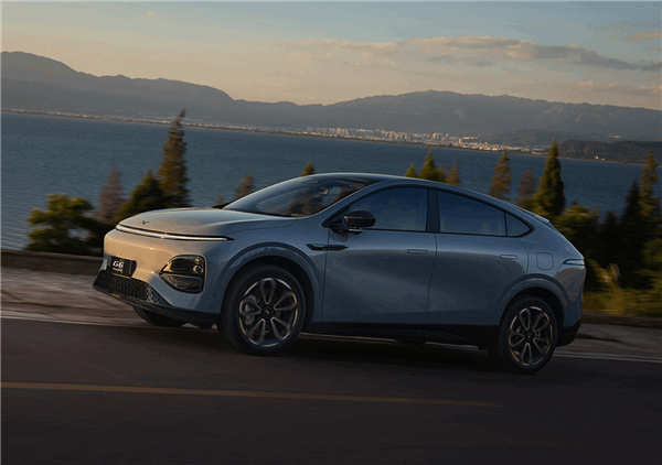 1704km 全球续航最长的SUV！小鹏G6超级增程上市：18.68万元