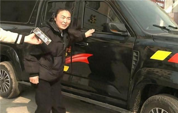 男子花25800买大皮卡到货竟是老头乐 宣传续航300公里实为32公里：网友唏嘘