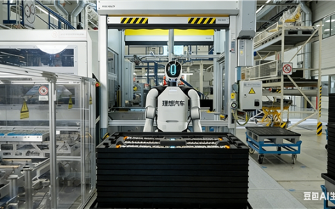 思路借鉴特斯拉、秘密研发已一年！曝理想年内发布首款双轮机器人