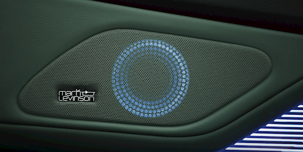 最畅销的进口车 全新一代雷克萨斯ES上市：29.99万起