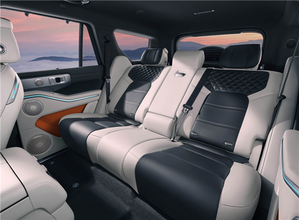 国产最大排量插混 3.0T V6发动机上车！新款坦克700 Hi4上市：42.8万起