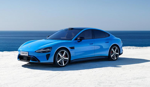 小米汽车在为进入欧洲做准备 已招募特斯拉中欧交付运营高管