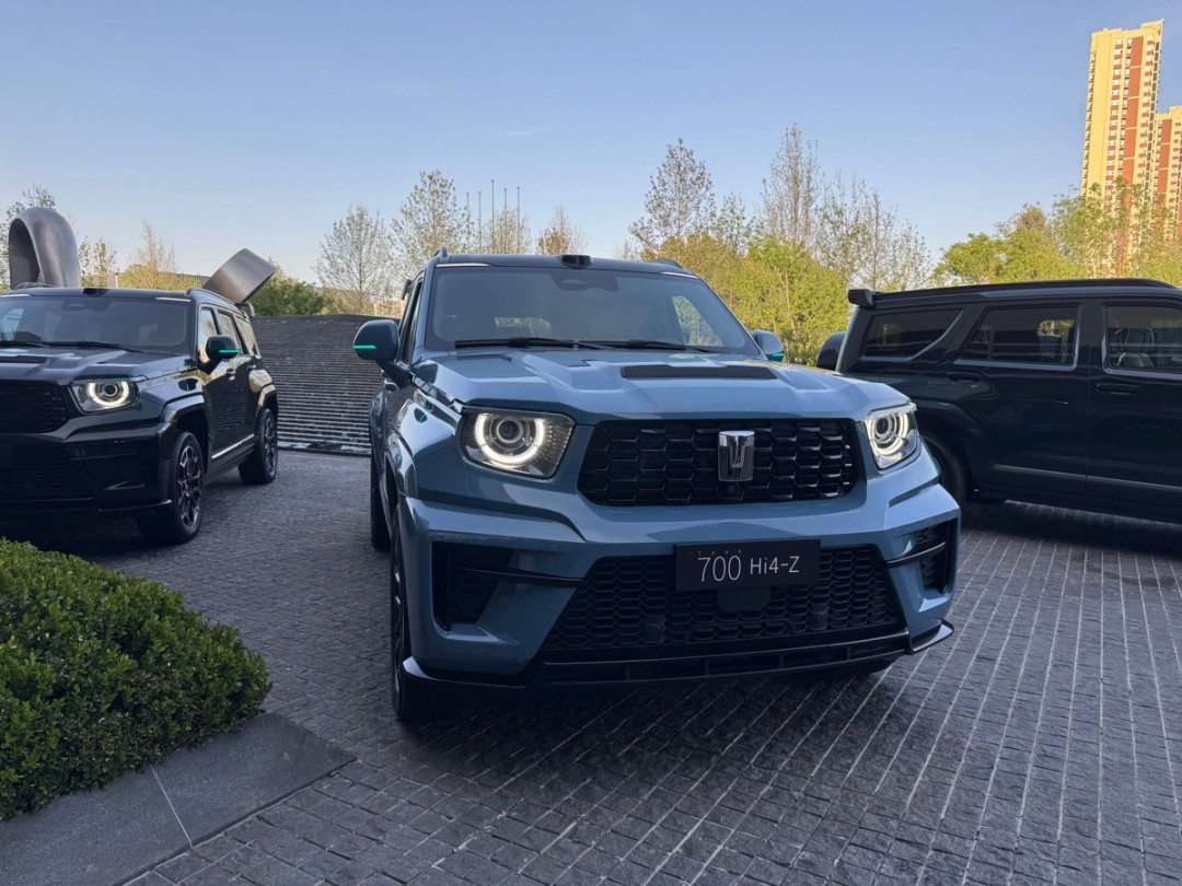 非承载车身首搭VLA智驾 全新坦克700正式上市：售价42.8万起