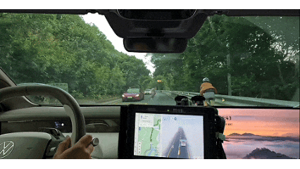 物理AI上车！上汽大众ID. ERA 9X正式上市，将全球首发搭载Momenta R7强化学习世界模型