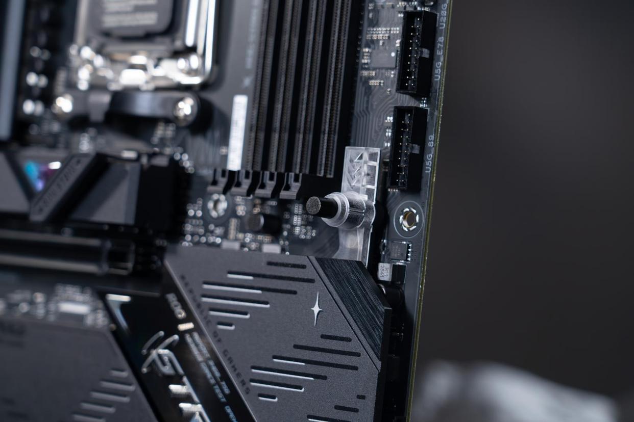 带NEO的B850有多顶? 华硕ROG STRIX B850-F GAMING WIFI7 NEO主板测评