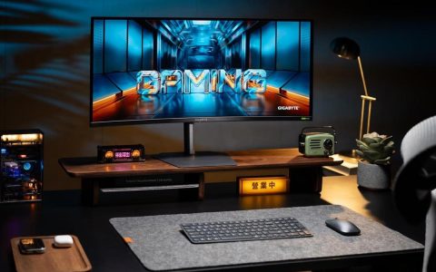 34寸QD-OLED高端带鱼屏! 技嘉MO34WQC36电竞显示器测评