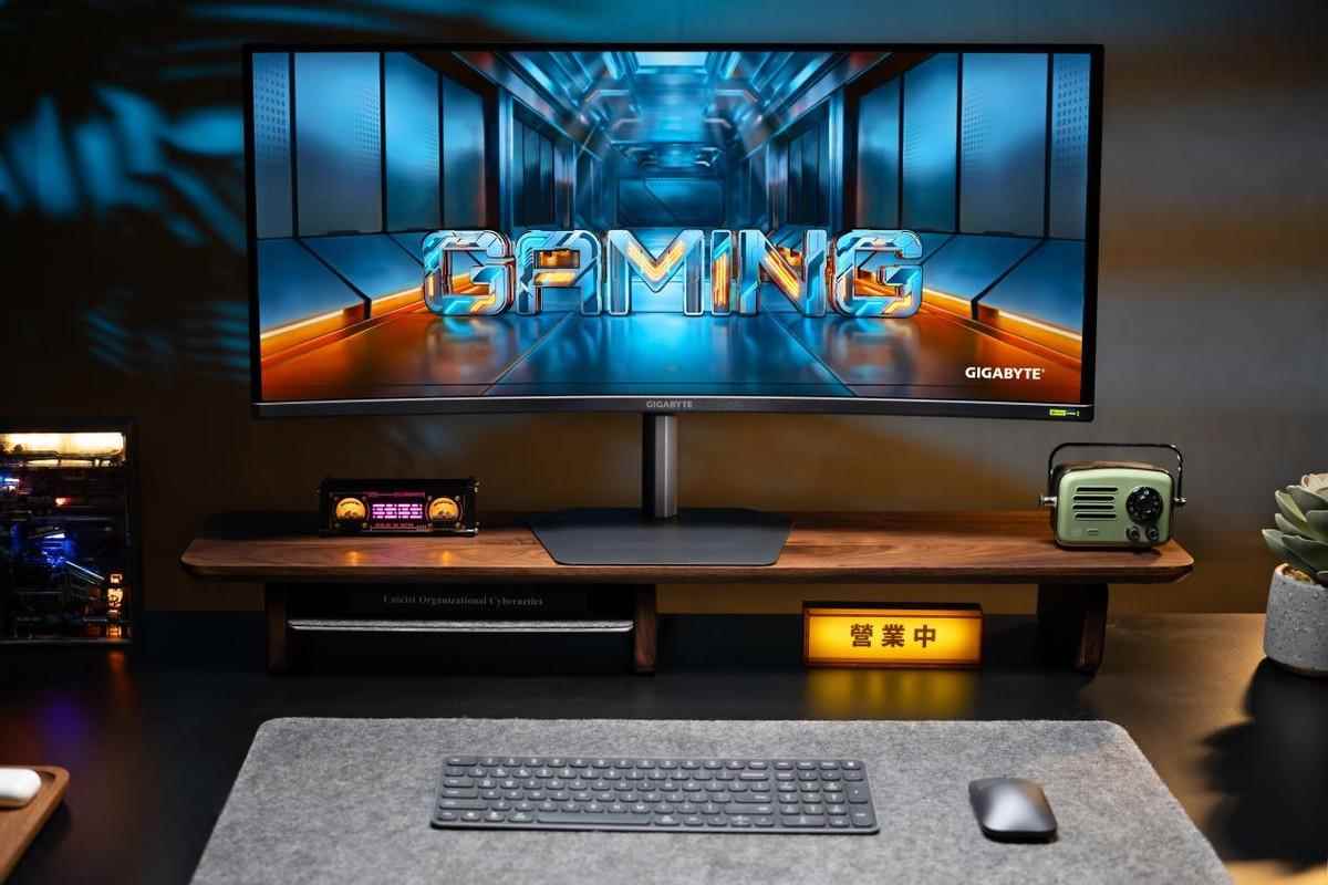 34寸QD-OLED高端带鱼屏! 技嘉MO34WQC36电竞显示器测评