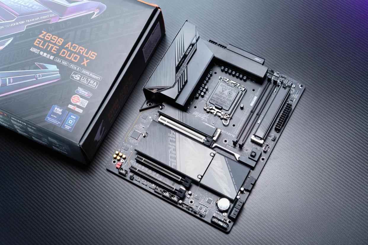 酷睿Ultra 200S Plus起飞! 技嘉Z890小雕DUO X主板测评