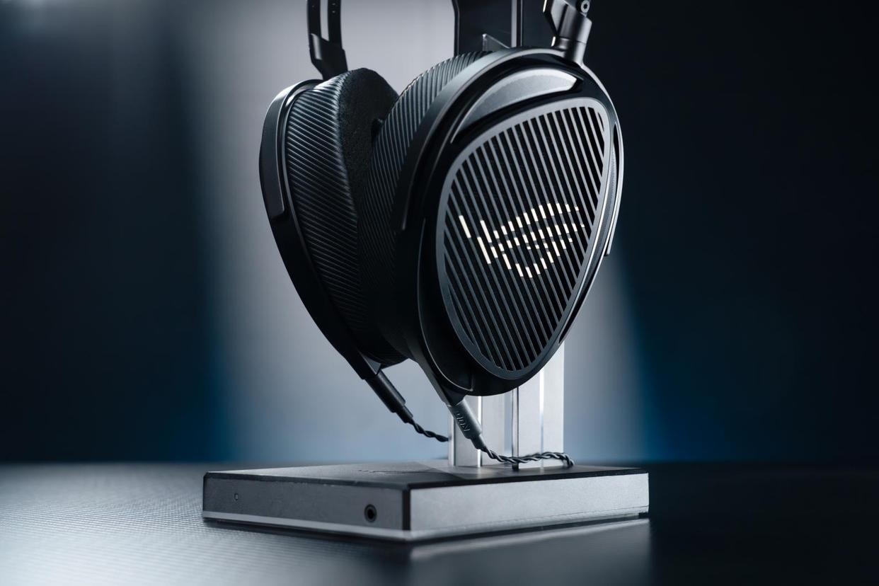 发烧级音质体验来袭! ROG臻世游戏耳机全面测评