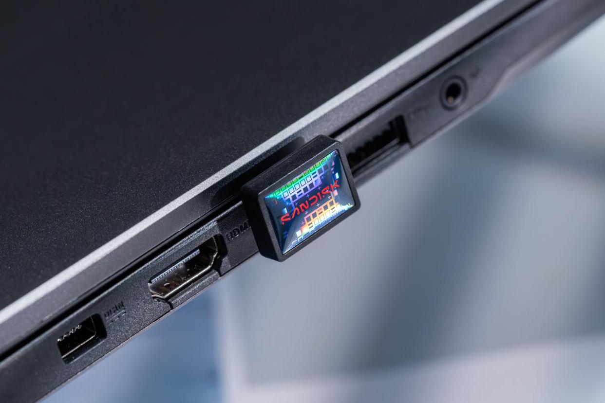 小到超乎想象! 闪迪至尊极速小神盾 Type-C 闪存盘测评