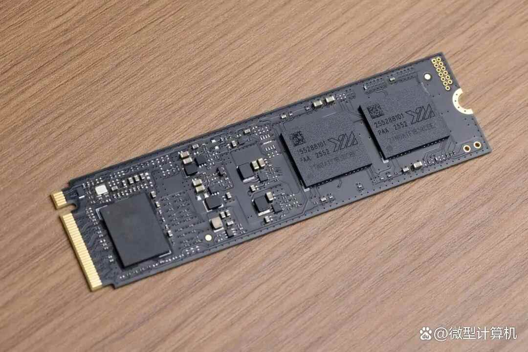 读速突破12000MB/s! 致态TiPlus9100 2TB SSD固态硬盘首发评测