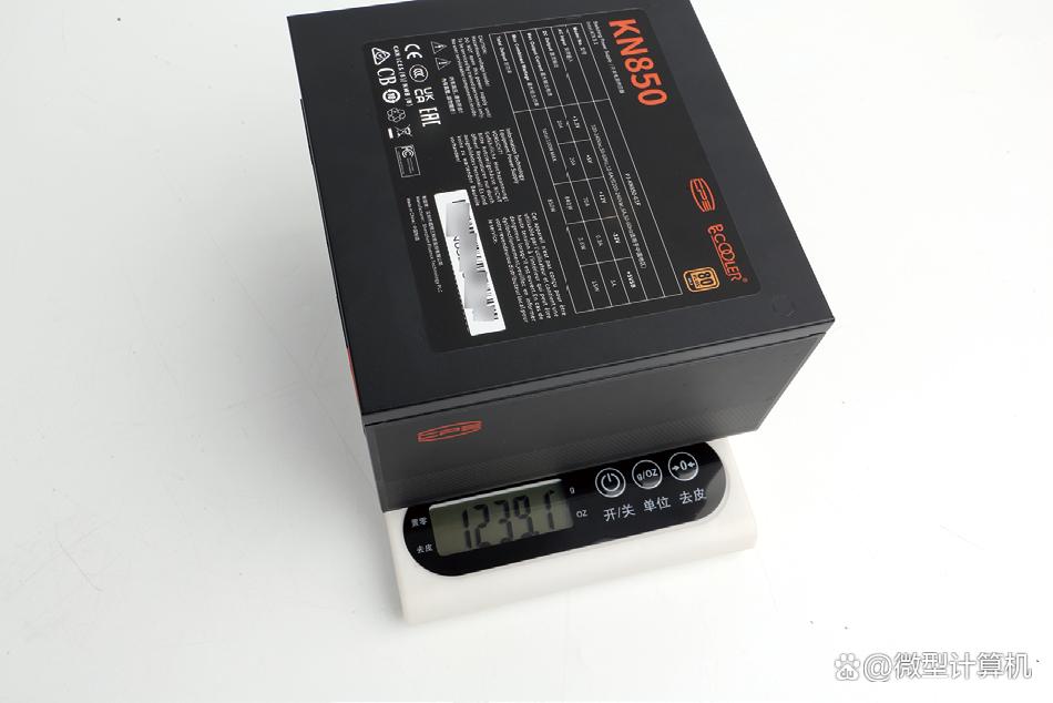 仅0.7元每瓦+599元售价! 超频三战锤KN850 ATX 3.1电源全面测评