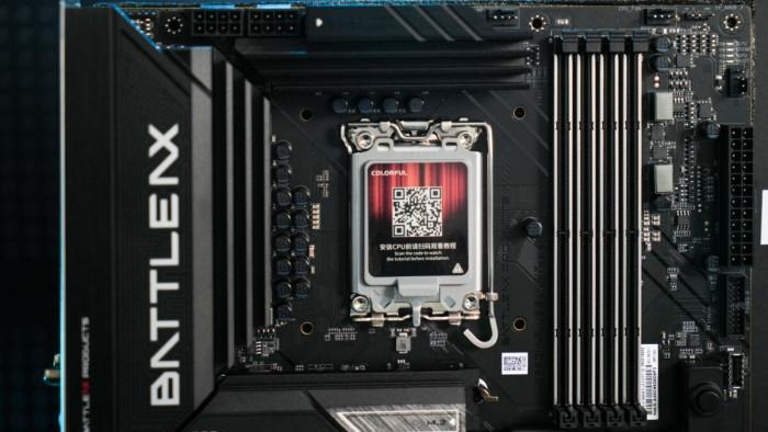 全新酷黑风格! 七彩虹B860M PLUS S WIFI7 V20超级黑刃主板评测