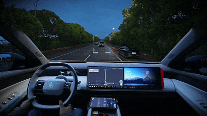 物理AI上车！上汽大众ID. ERA 9X正式上市：将全球首发搭载Momenta R7强化学习世界模型