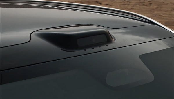 新一代问界M9三款新配色公布：大漠金棕、赛里木青、沧海银蓝