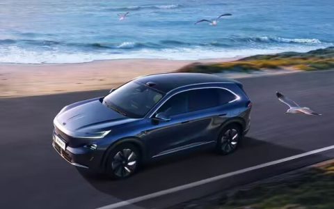 车圈一夜变天！5 款重磅新车齐亮相：比亚迪直接 “闪充” 杀疯，特斯拉改款等于没改？