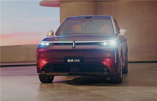长城AI豪华旗舰大六座 魏牌V9X预售：37.18万起