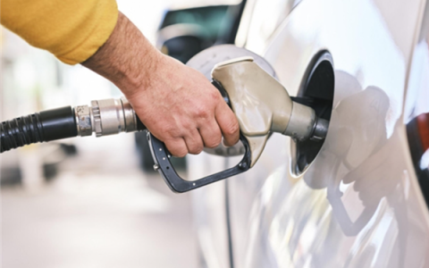 油车车主终干熬出头了！92号汽油回到8.5元/L区间