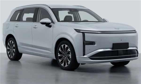 人民的揽胜！五菱星光L定档4月10日发布：近5米车身+大六座