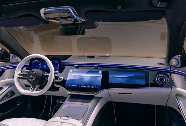 王者归来！新款奔驰S级国内首发亮相：超50%部件改款焕新