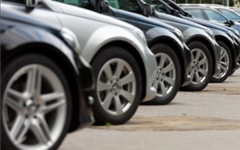 只换不修坑惨车主！张斌：千万新能源车迎脱保潮 三电维保严重缺位