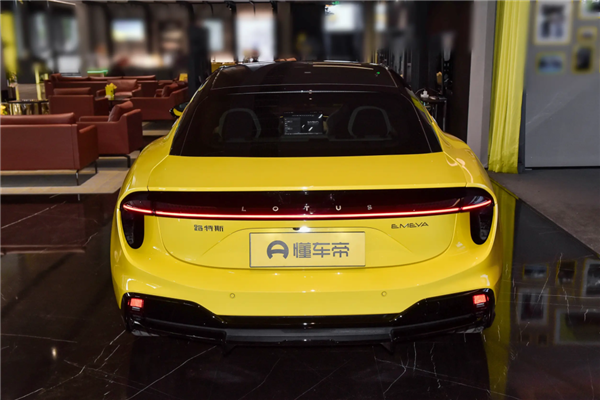 理想加价、小米降价 四月新车又有好戏看了