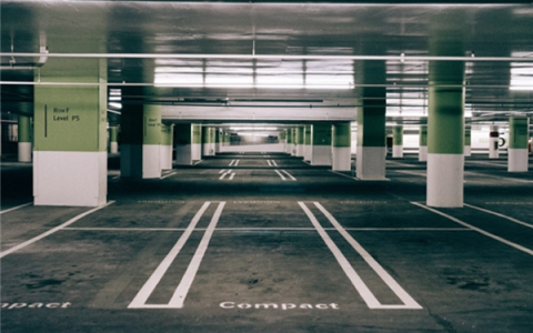 一年省下几千块！全国30多城宣布：公共车位永久免费