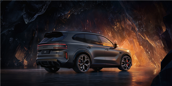 32.98万起 极氪8X上市：吉利系“宝马X5”杀到！