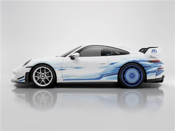 限量30台专供日本市场 保时捷推出911 GT3匠人版：独特渐变纹理