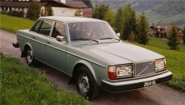 沃尔沃汽车迎来99岁生日:官方海报亮了!