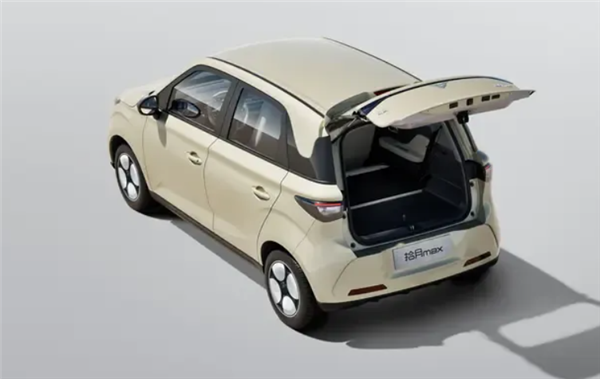 入门即高配！凯翼拾月max开启预售：权益价4.59万起