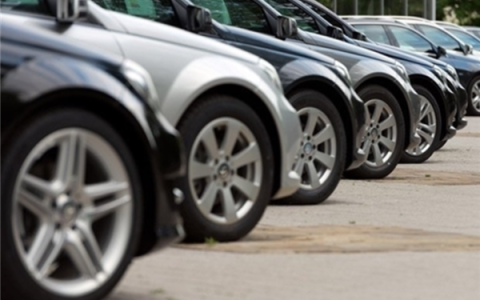 交强险告别一口价时代！6月1日起合规司机保费或降一半 出险多者翻倍