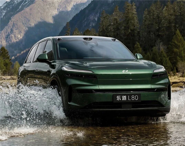 李斌掀大五座SUV市场桌子！乐道L80预售：租电仅15.98万起