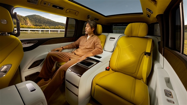 仰望登陆2026北京车展！U9X“破晓时刻”、U8L鼎藏版全球首秀