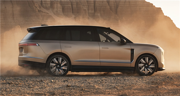 租电42万起！全新蔚来ES9开售：中国科技含量最高的SUV来了