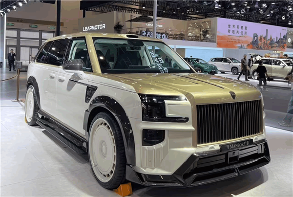 迈莎锐改装极氪9X卖到270万 车价翻4倍多！极氪回应：系自行购买 非官方合作