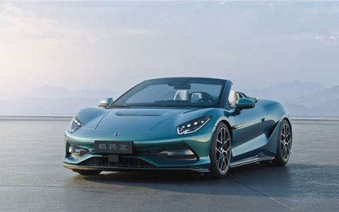 三电机超1000马力、零百2秒内！腾势Z软顶敞篷超跑官图发布