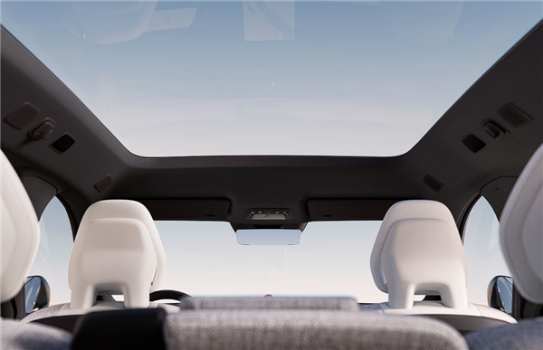 53.99万起 新款沃尔沃EX90预售:升级全铝底盘、800V高压平台