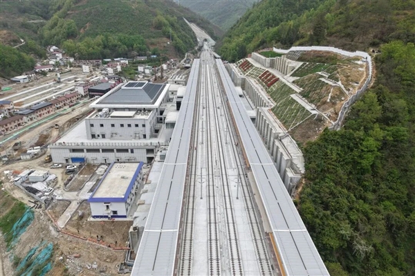 又一时速350高铁验收：西安至安康从3小时缩至1小时内