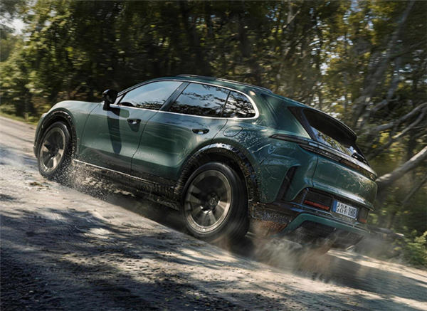 2.5秒破百！保时捷纯电Cayenne Turbo北京车展上市：售111.8万元起