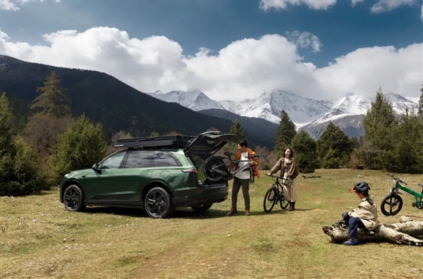 李斌掀大五座SUV市场桌子！乐道L80预售：租电仅15.98万起